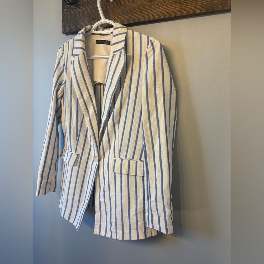 Black Tape Blue and White Striped Blazer size XS - Picture 3 of 8